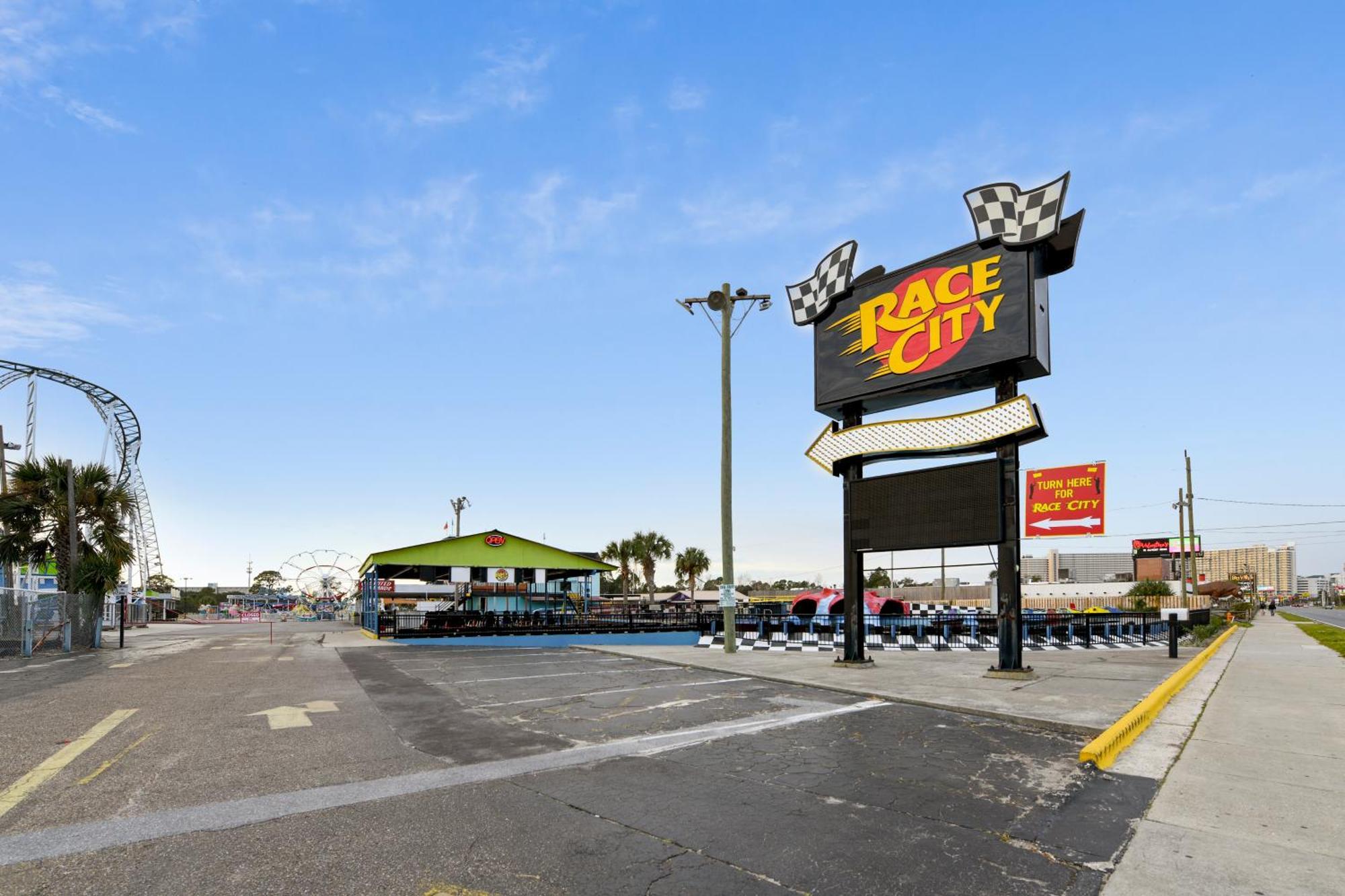 Calypso Resort And Towers #1101-3 By Book That Condo Panama City Beach Exterior photo